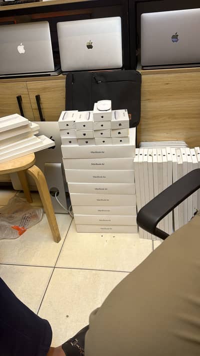 Macbook Air13"  (M1Chip) Brand new condition with complete box
