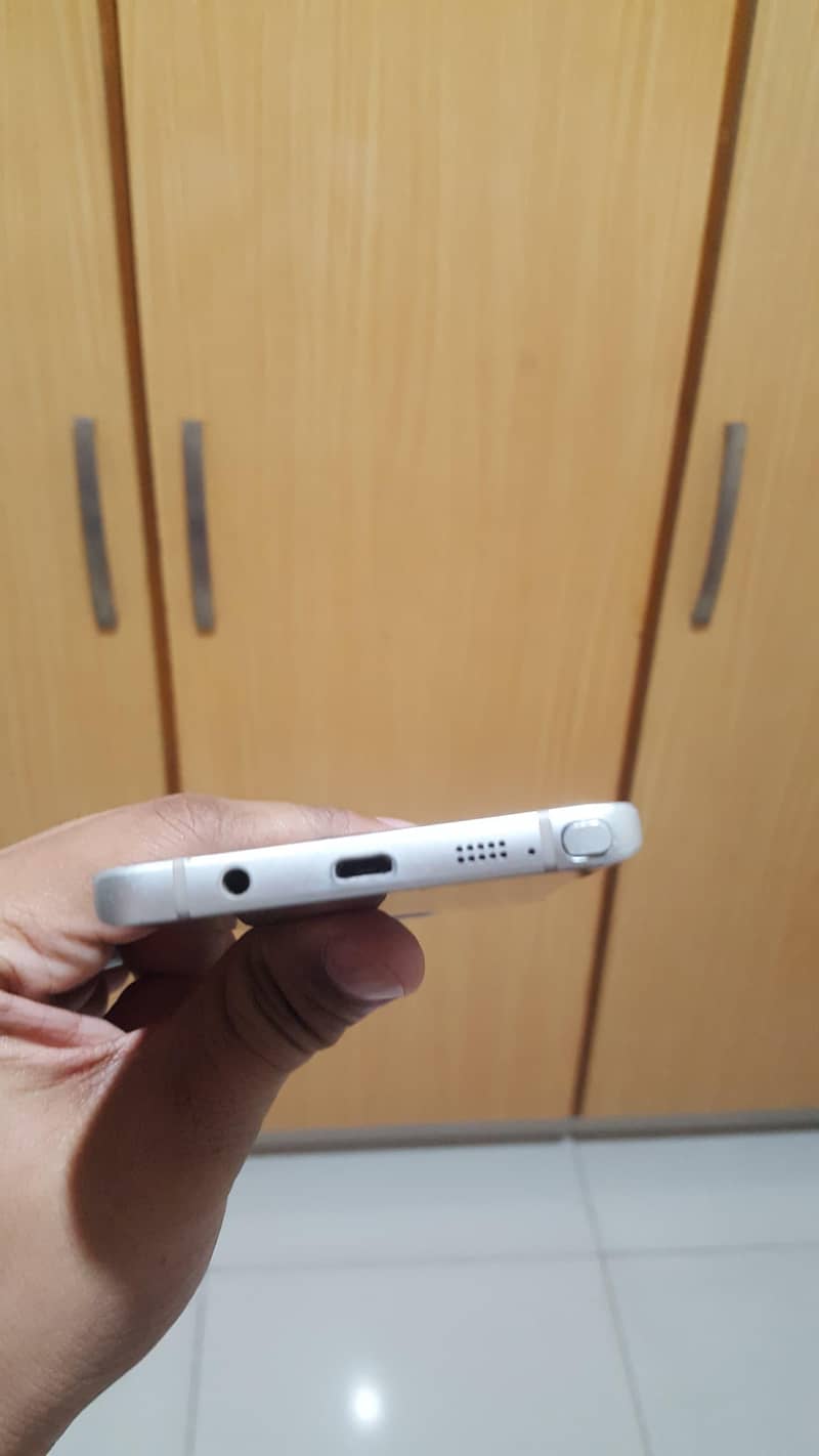 Samsung Mobile Note5 1