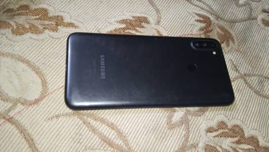 Samsung Mobile M11