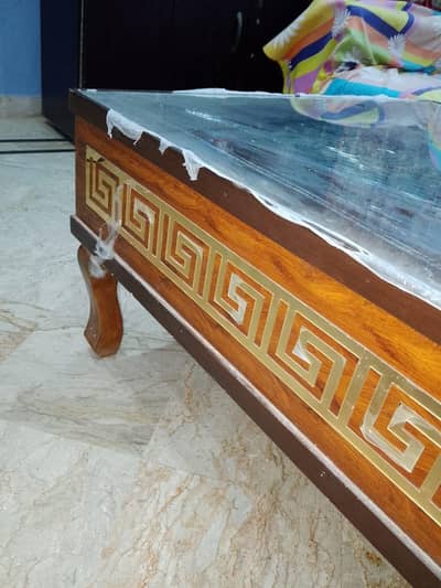 center table only 4 month use