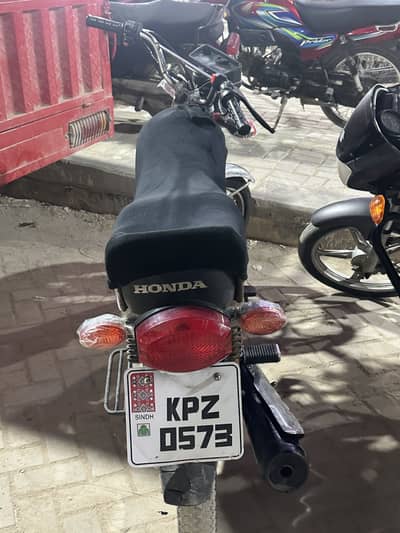 United 125 2023 red colour