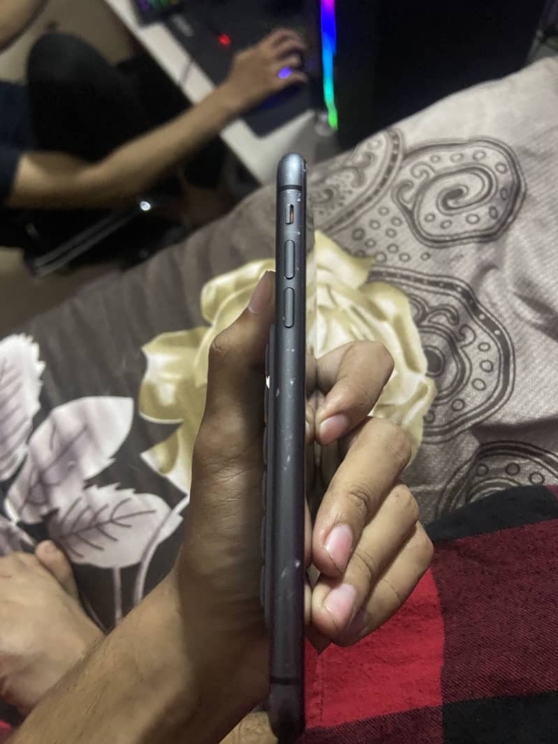 Apple iPhone 11 1