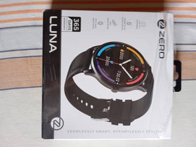Luna Smart Watch by Zero