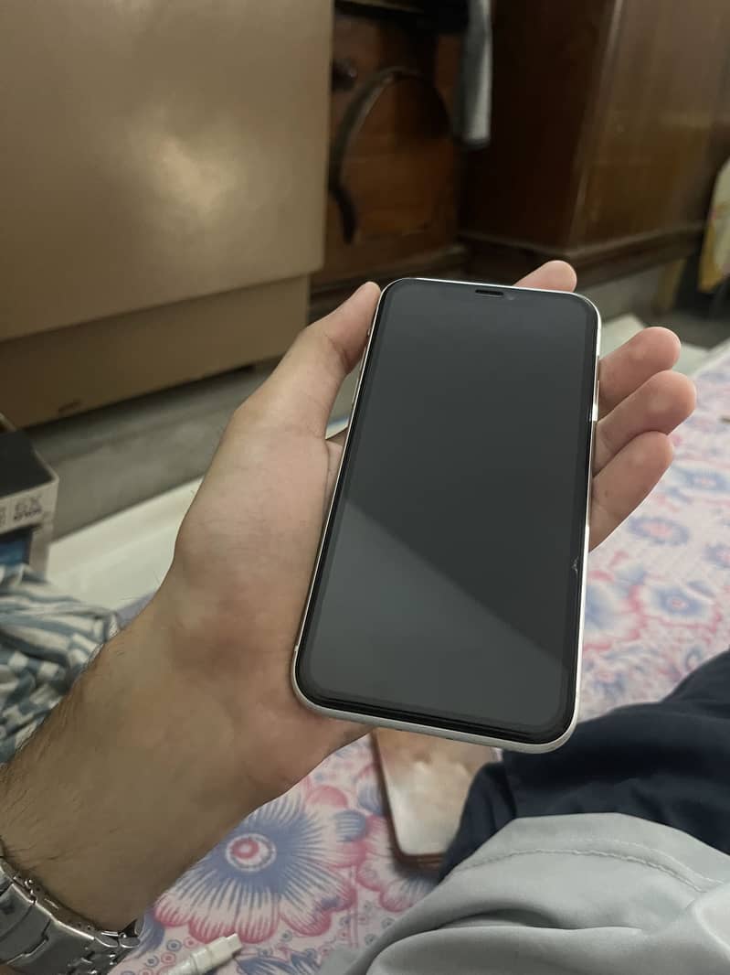 Apple iPhone 11 6