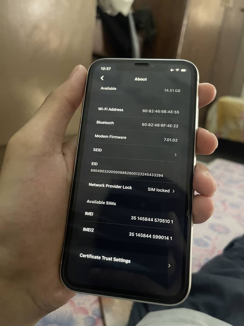 Apple iPhone 11 7