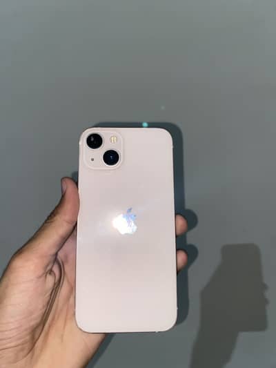 Apple iPhone 13