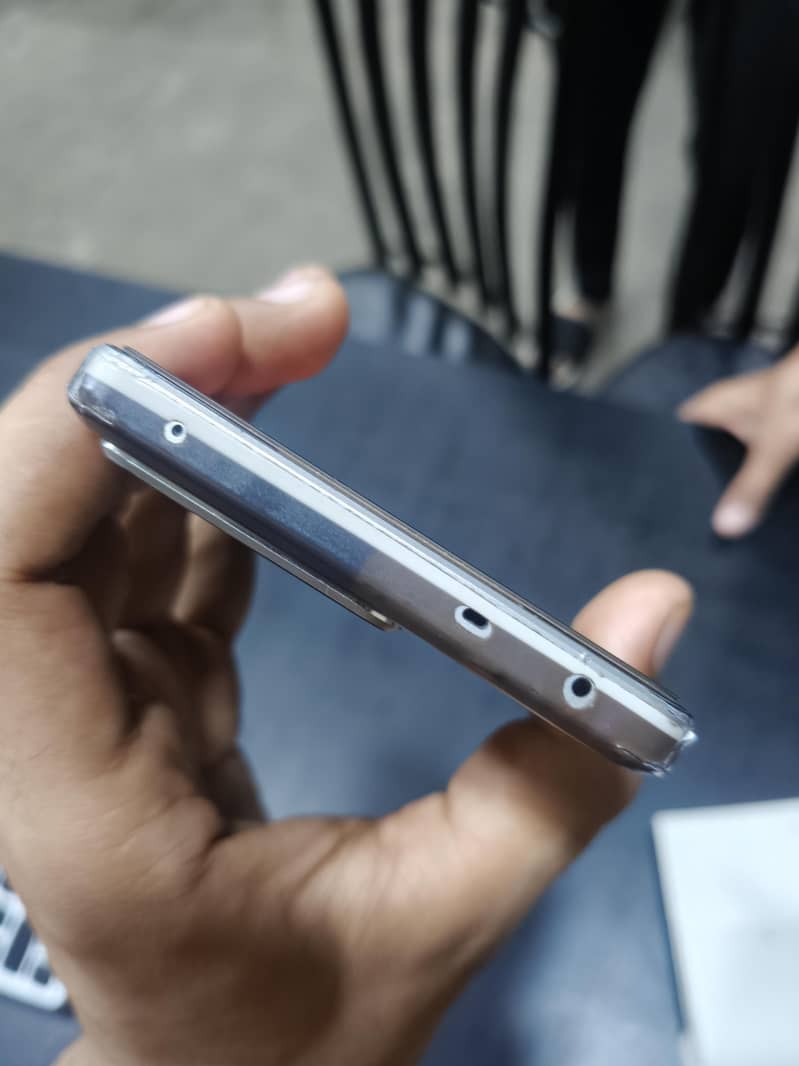 Realme Neo7 4