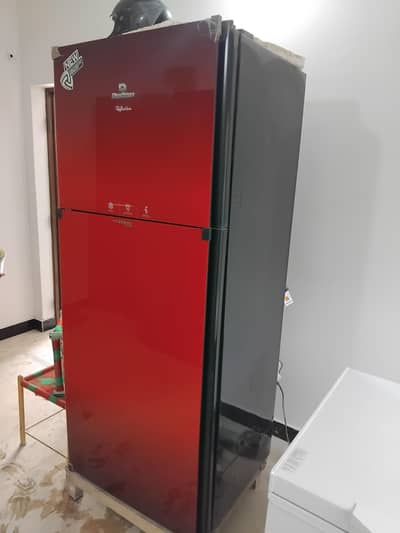 Selling full large size Dawlance Refrigerator in Good condition