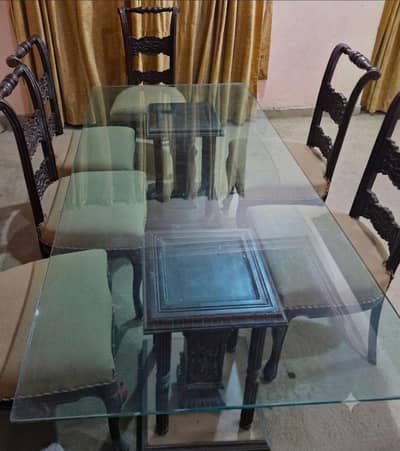 Dining table with 6 chairs