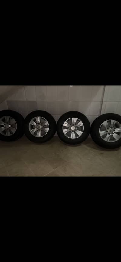 Toyota prado alloys tyres