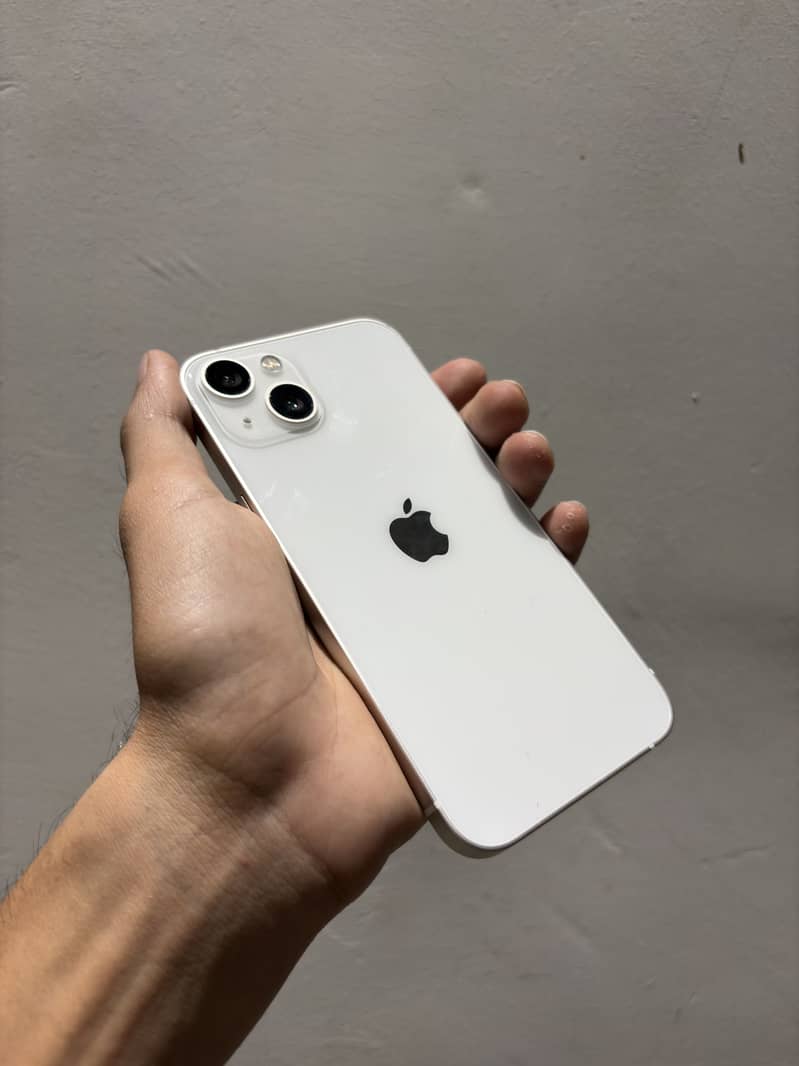 Apple iPhone 13 2