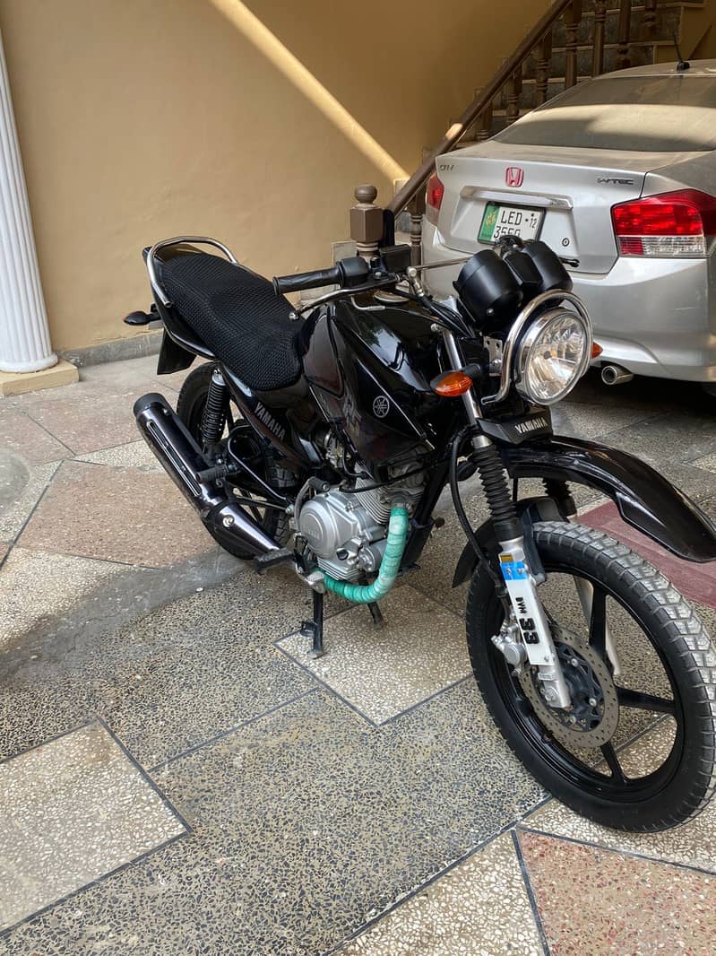 YBR G Model 1