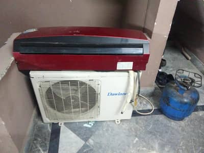 Dawlance split Ac