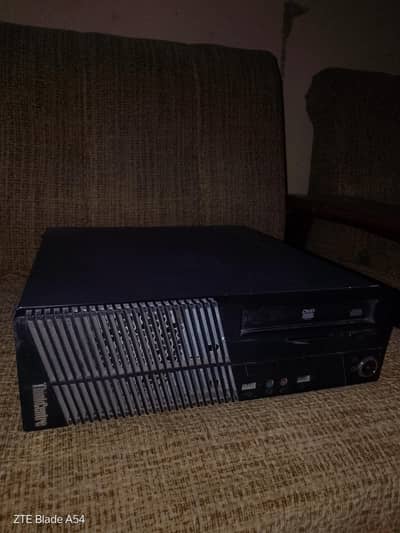 workstation in good condition and quality
