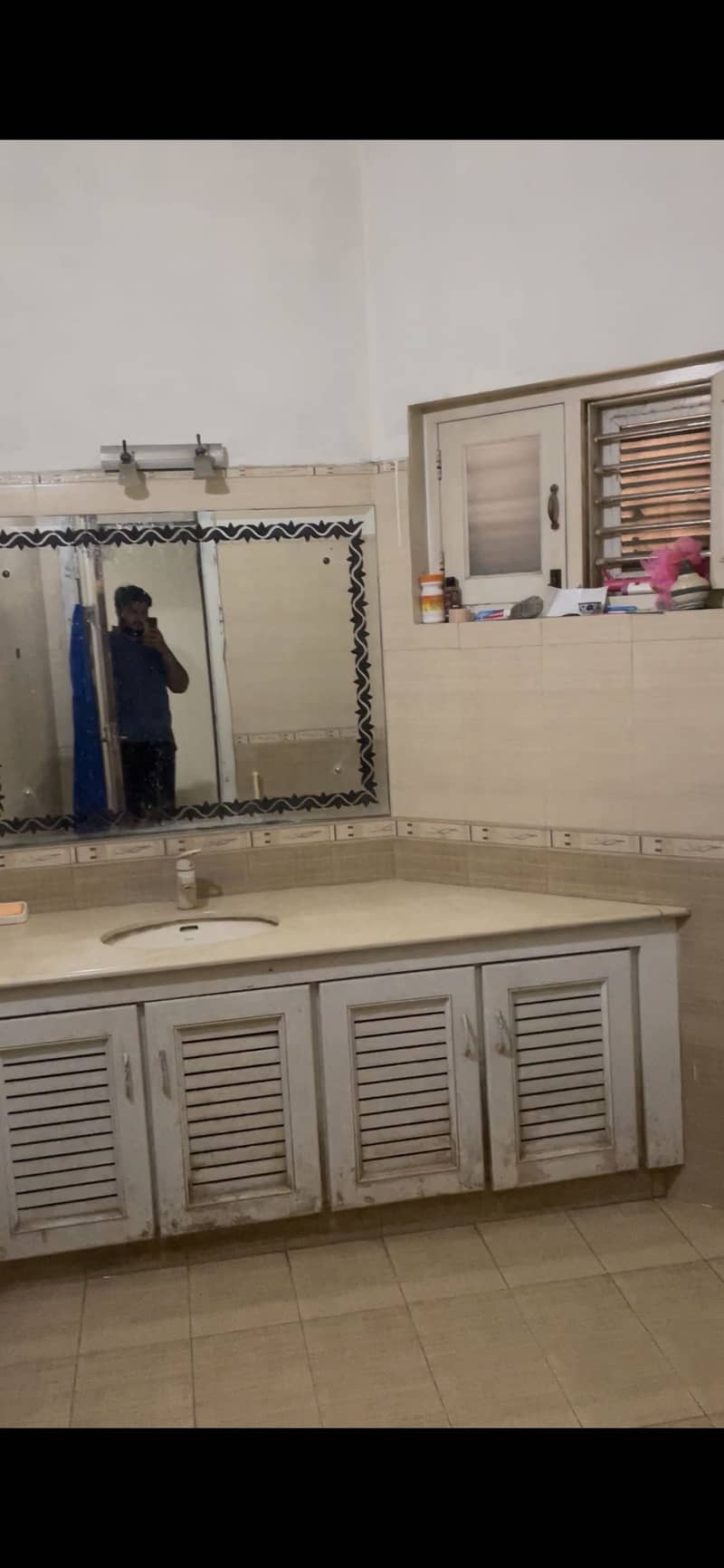 Upper portion for rent 4