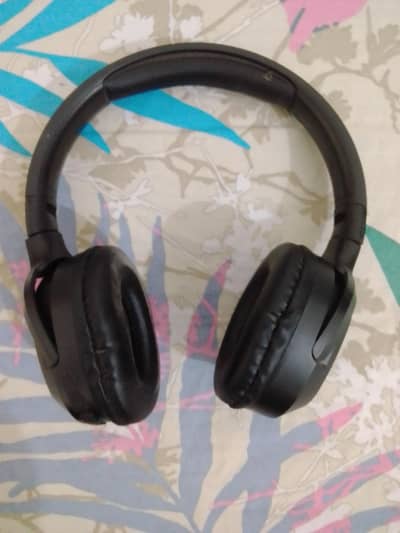 Bluetooth headphones