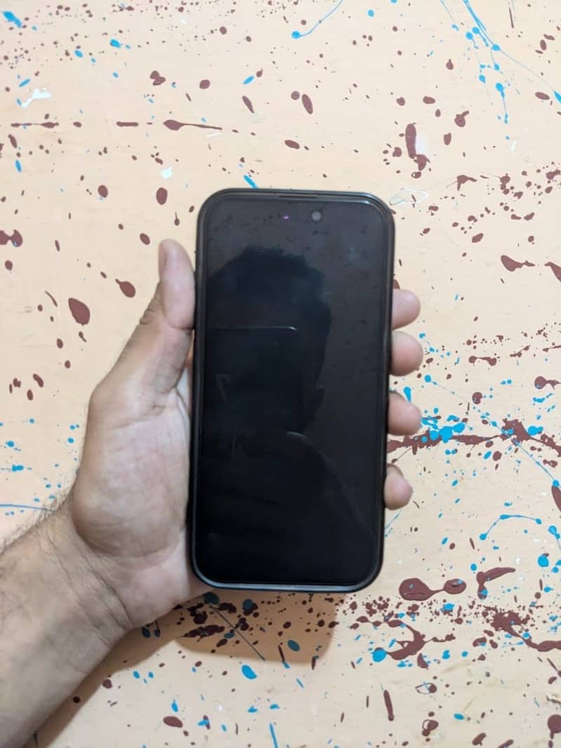 Apple iPhone 15 Pro 3