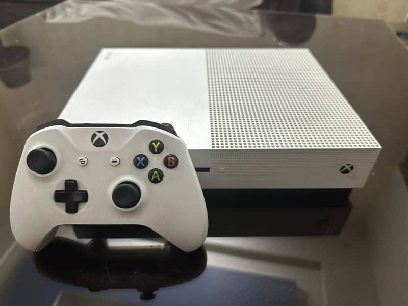 Xbox ONE S 0