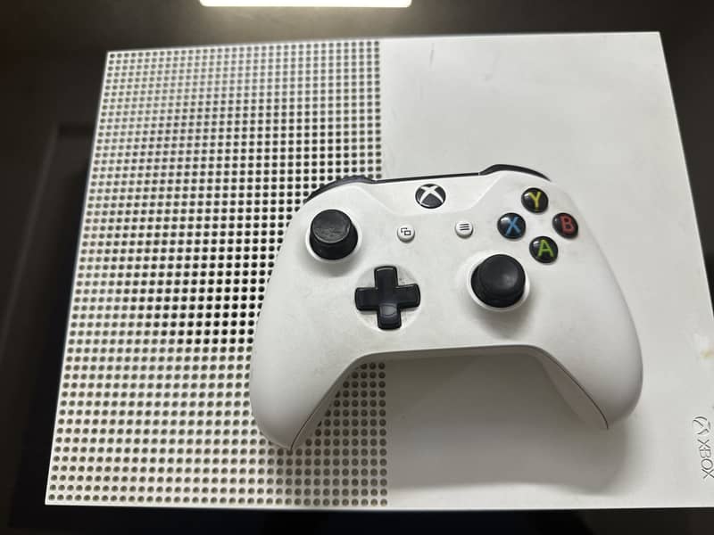Xbox ONE S 3