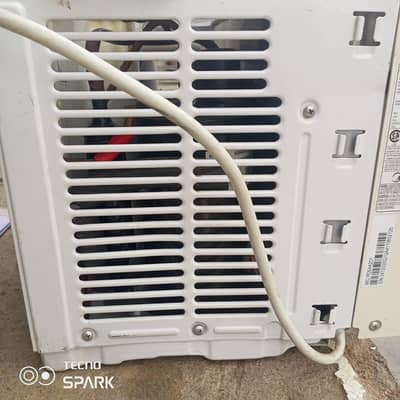 window Ac 0.2 Amp