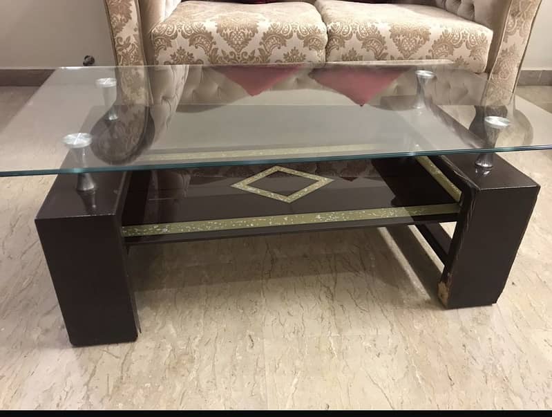 Coffee table 0