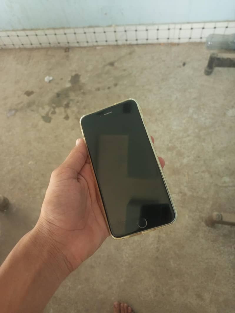 Apple iPhone 6S Plus 1