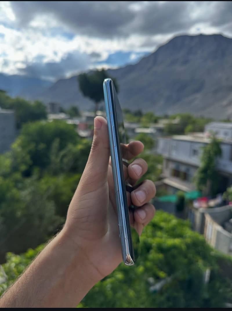 One Plus 9 Pro 4