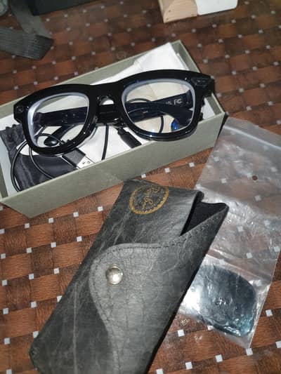Ray-ban Meta glasses