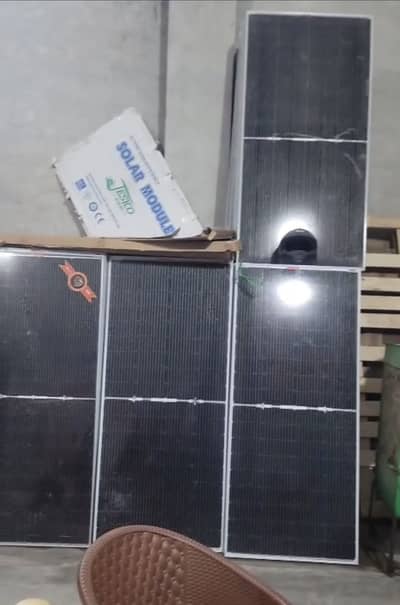 Glass break solar pannels available brand new 100 percent volt ampere