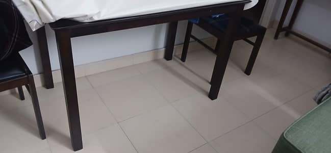 table chairs tv divider & center table
