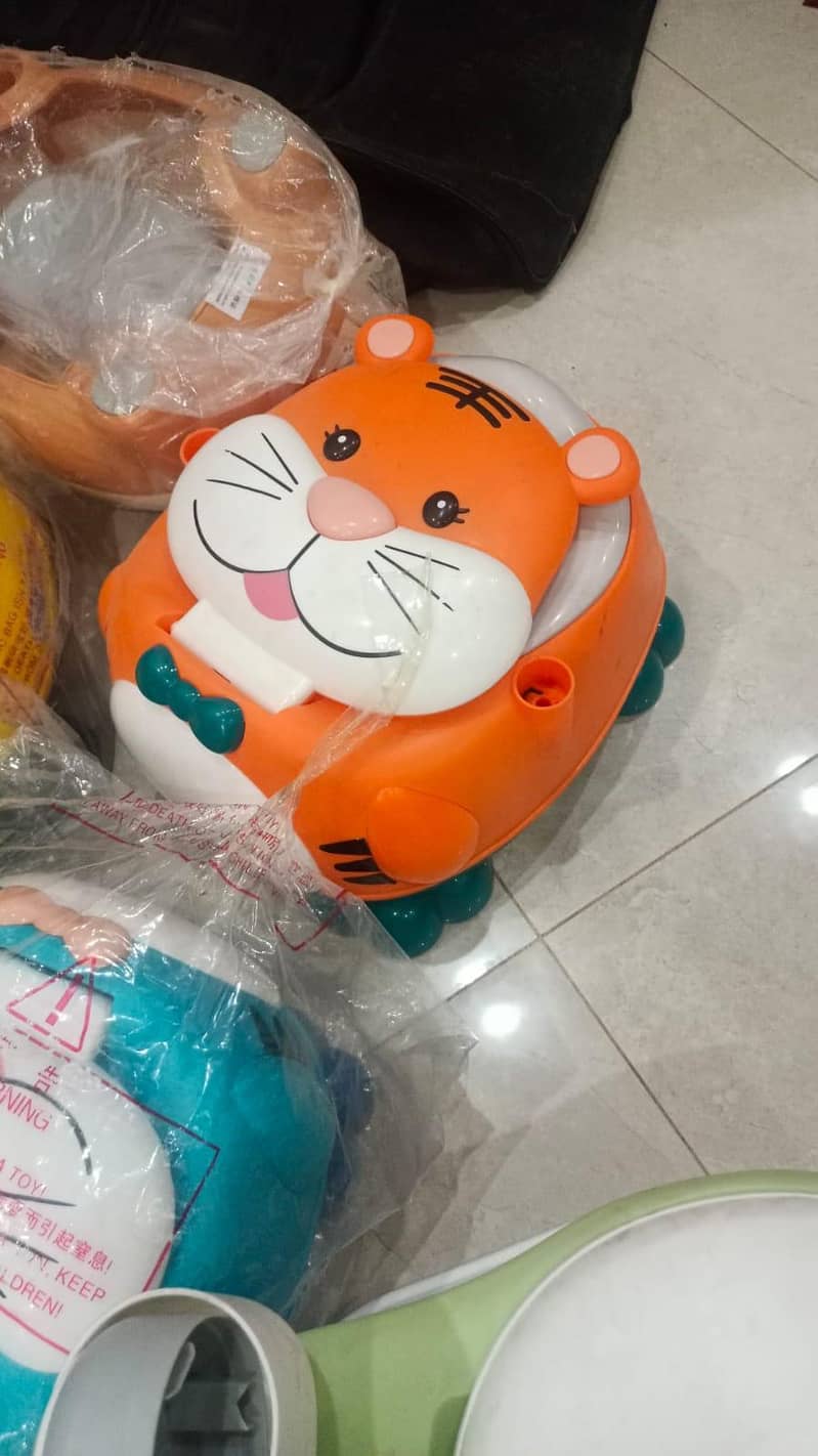 Important potty pot 0