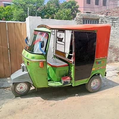 Rickshaw Driver Required for Daily Rent / Malik Banain