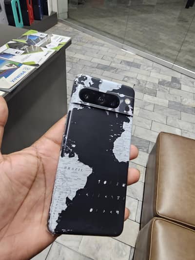 Google Pixel 8 Pro