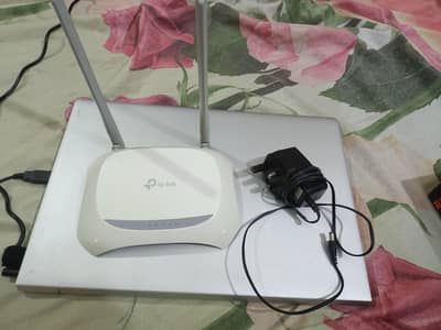TP-Link WR840N 300 Mbps Wireless Router N