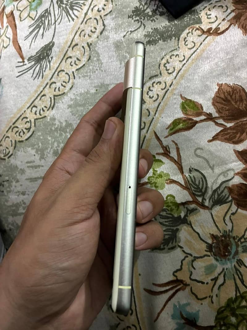 Google Pixel 7 2