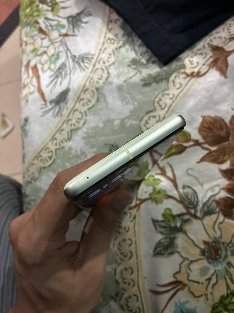 Google Pixel 7 3