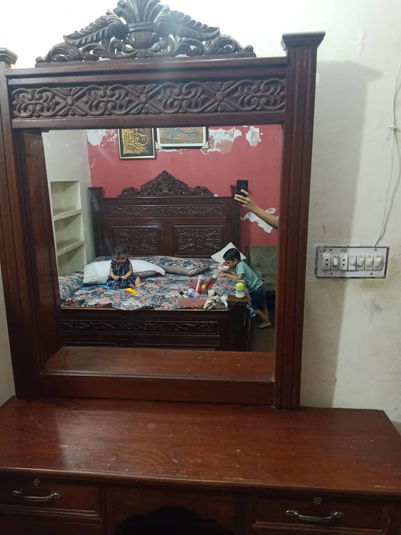 dressing table 5