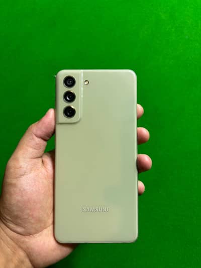 Samsung Mobile S21 FE 6 128 dual cp