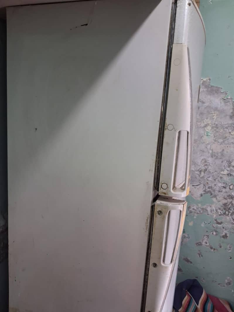 Dawlance refrigerator 1