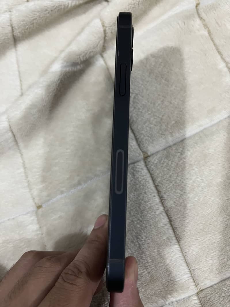 Apple iPhone 12 2