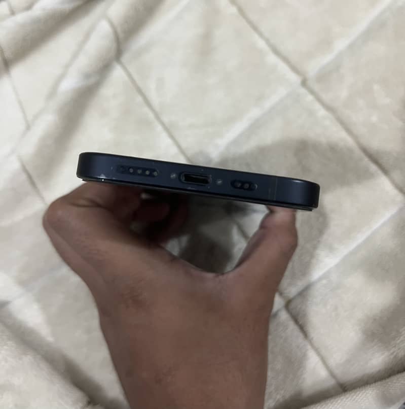 Apple iPhone 12 3