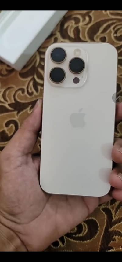 Apple iPhone 16 Pro
