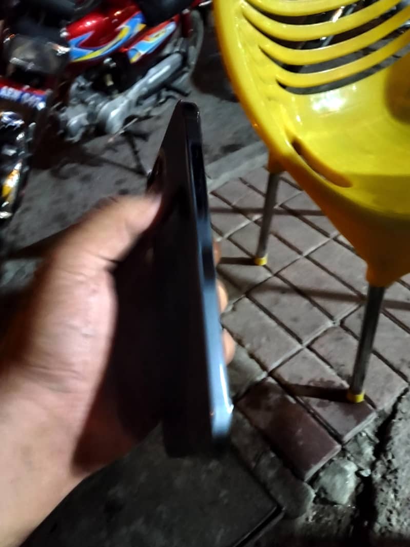 iphone 12pro max 3