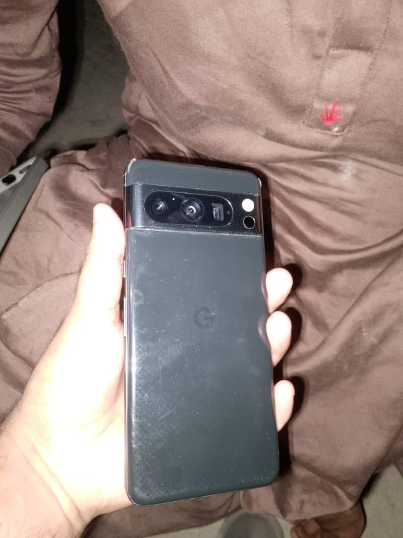 Google Pixel 8 Pro 3