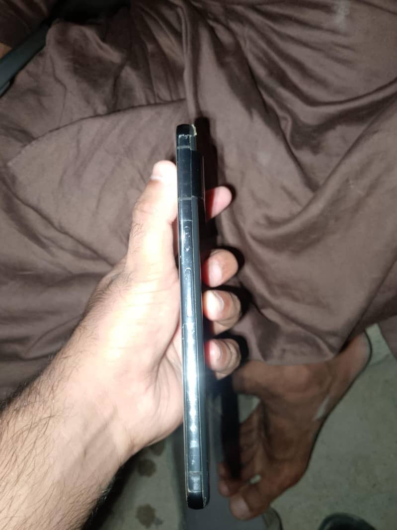 Google pixel 8pro 4