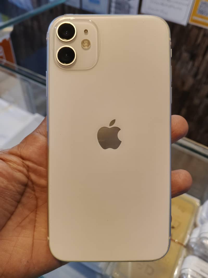 Apple iPhone 11 0