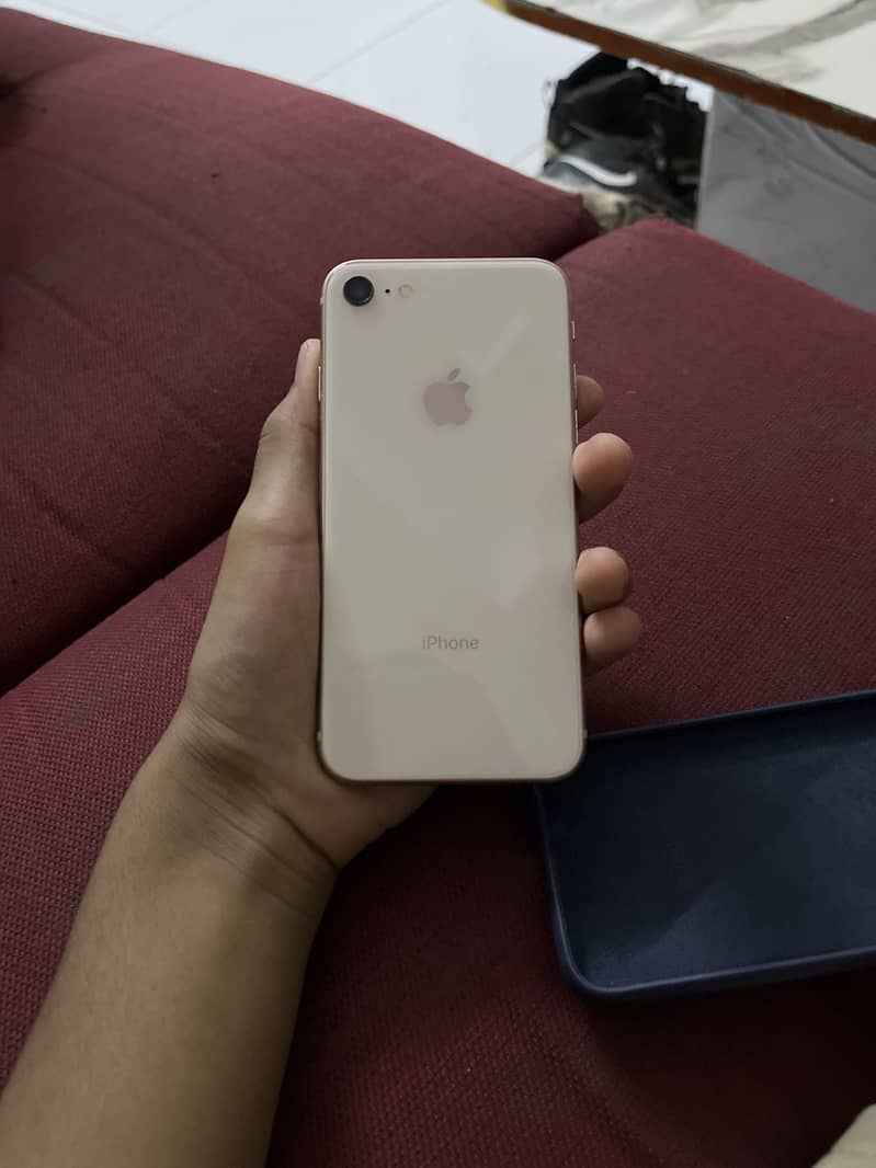 Apple iPhone 8 0