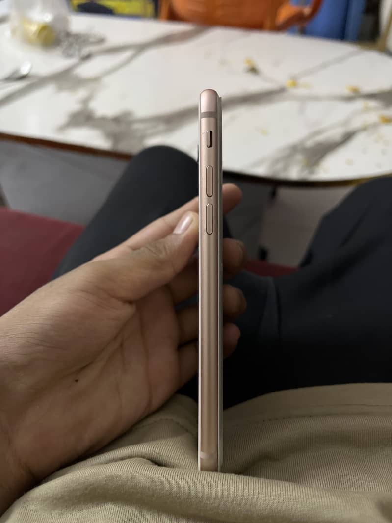 Apple iPhone 8 2