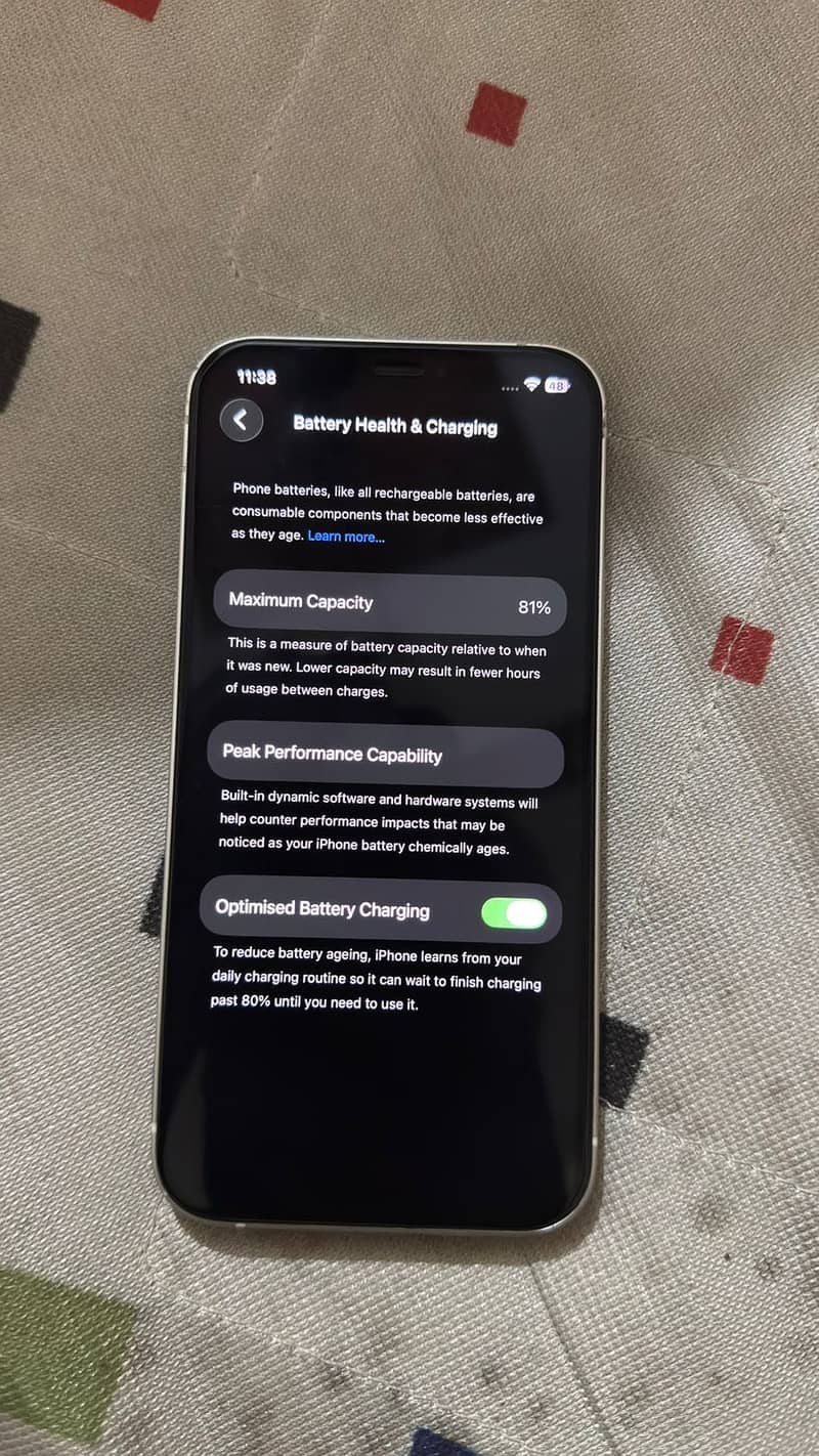Apple iPhone 12 3