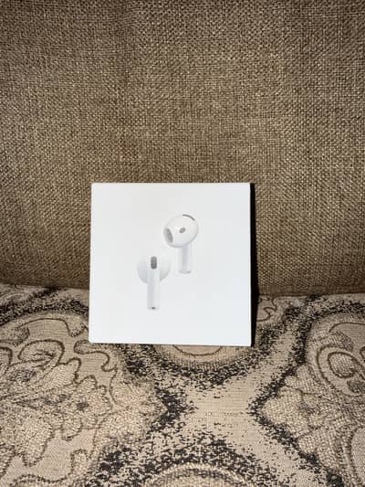 Airpods 4 with active noise cancellation